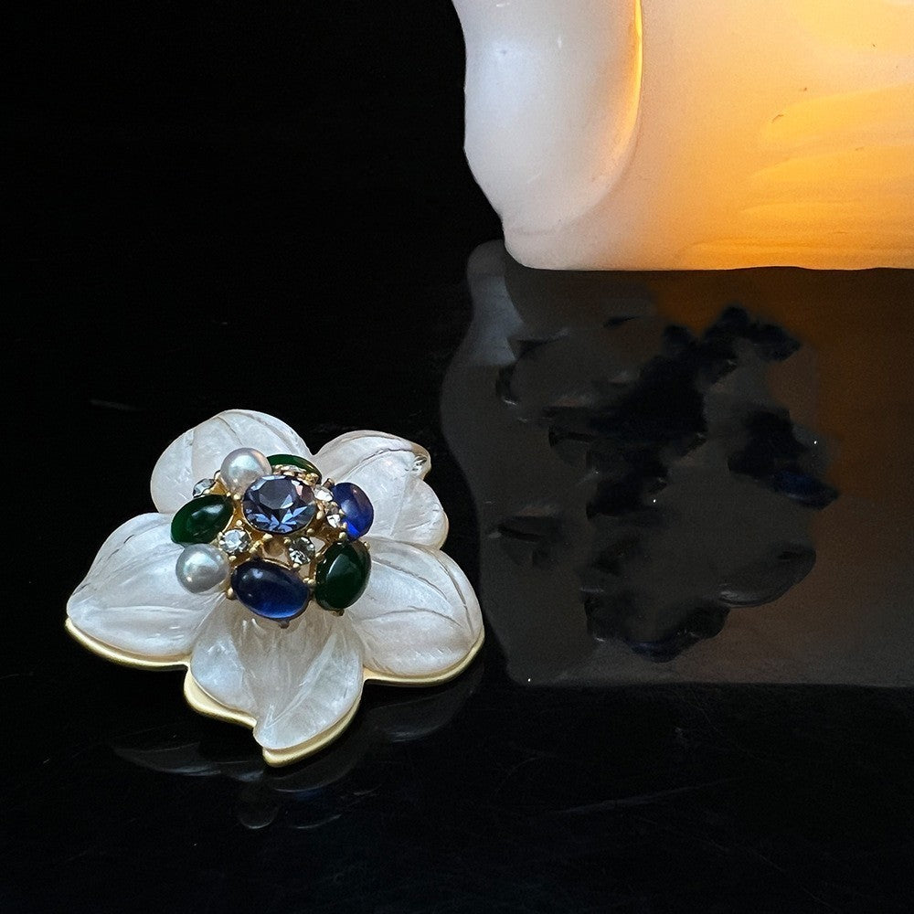 Retro Glaze White Camellia Earrings