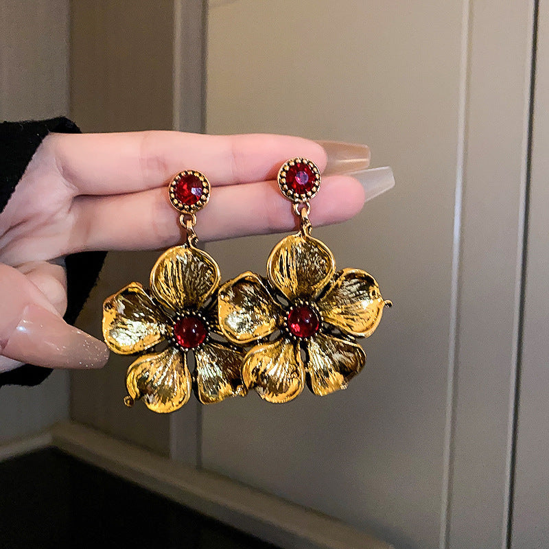 Fashion Golden Vintage Flower Earrings