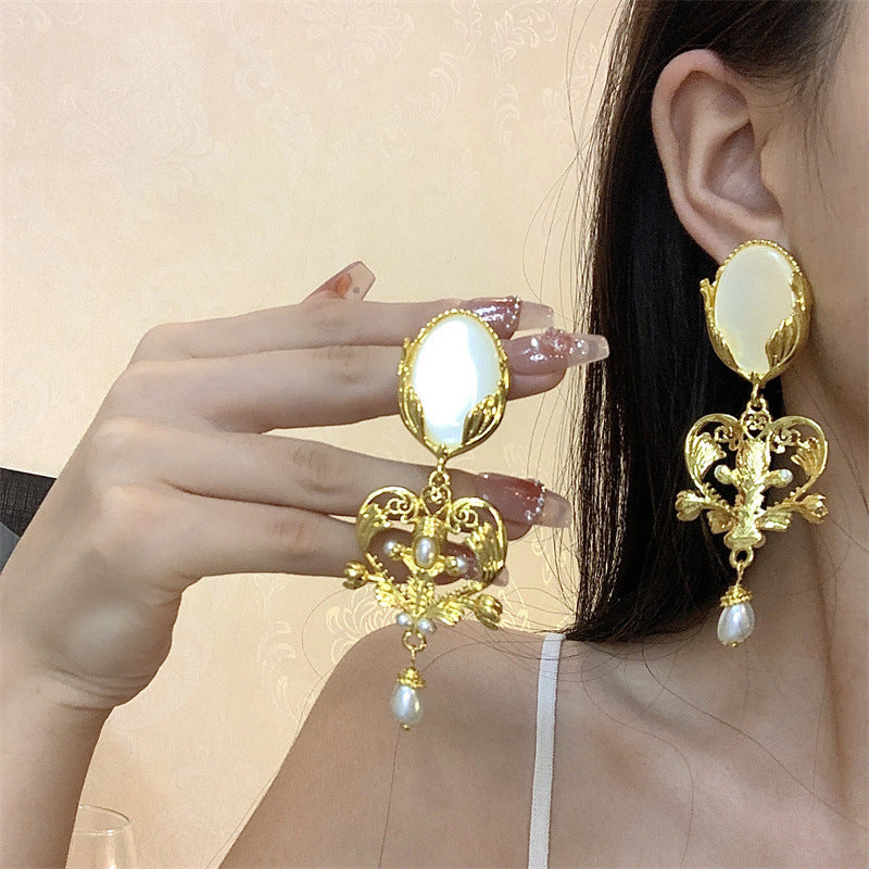 Boucles d'oreilles pour femme en métal avec strass et perles gravées vintage