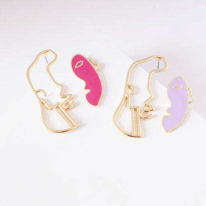 Enamel half face line earrings