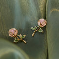 Boucles d'oreilles Rose émaillée, aiguille en argent