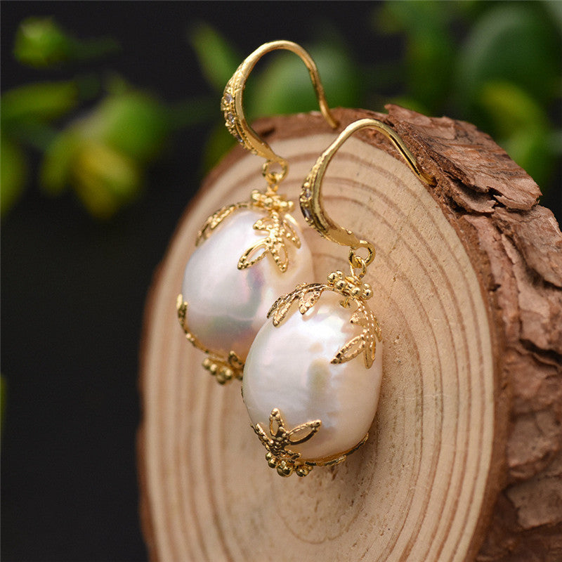 Boucles d'oreilles en perles d'eau douce naturelles plaquées or 18 carats Boucles d'oreilles en perles baroques