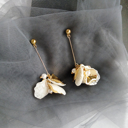 Boucles d'oreilles fleur en nacre