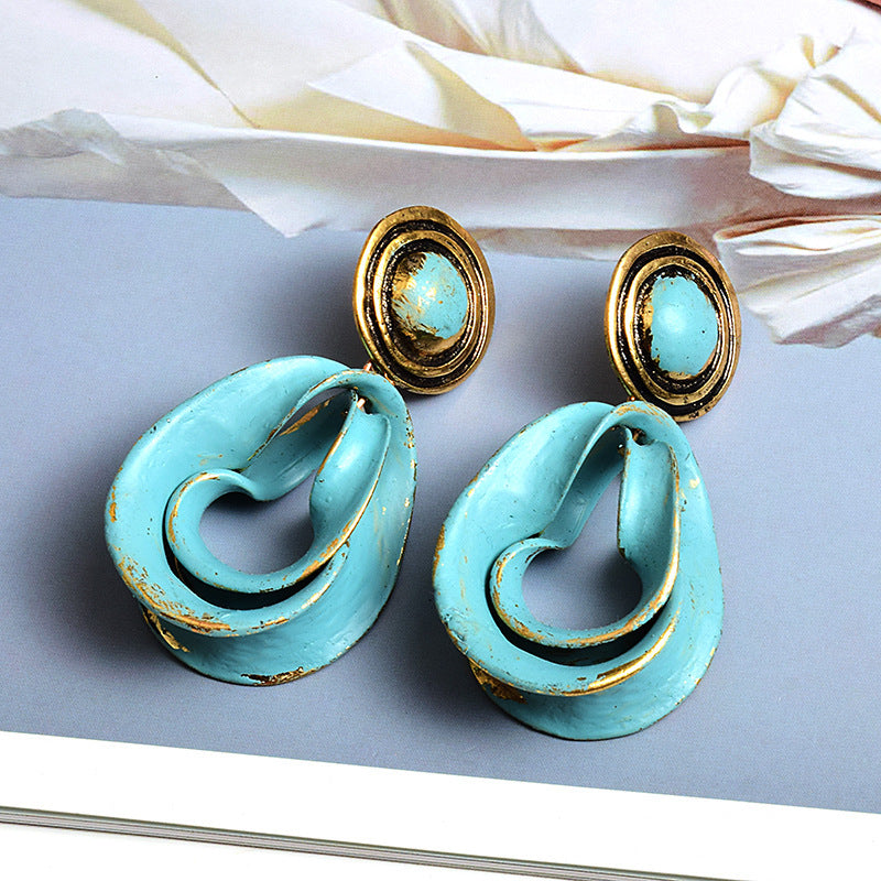 Women's Fashionable Retro Elegant Oil-coated Earrings