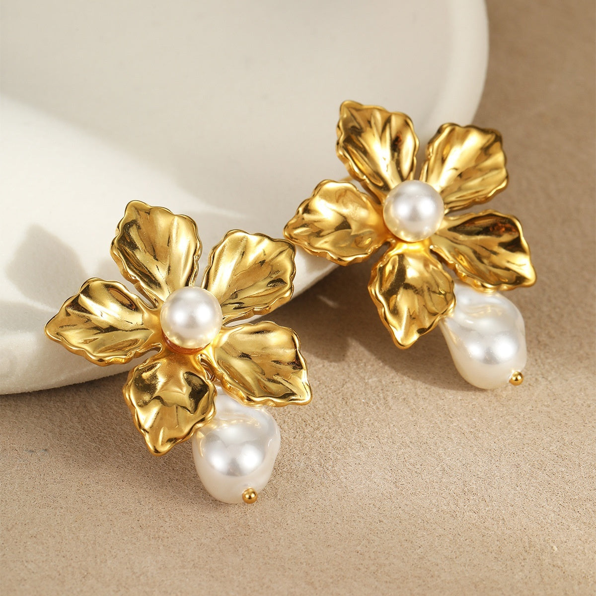 Retro Baroque Pearl Flower Stainless Steel 18K Gold Earrings Advanced