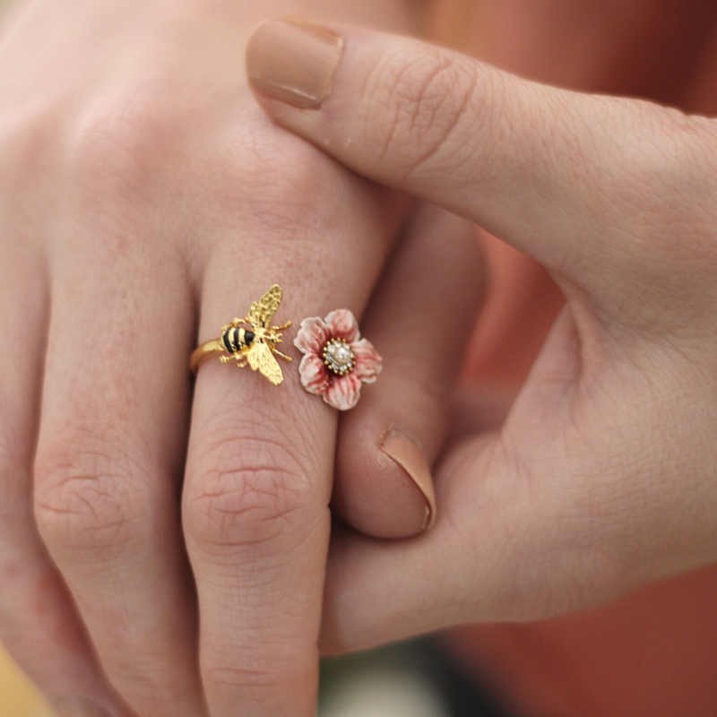 18k Gold Enamel Hand Painted Flower Bee Set
