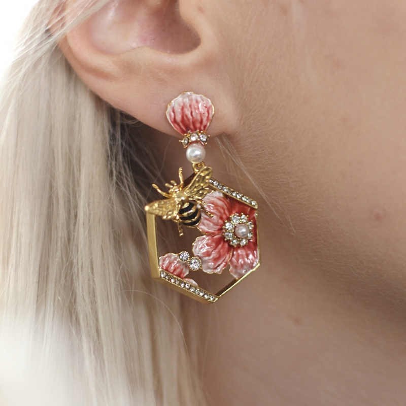 18k Gold Enamel Hand Painted Flower Bee Set