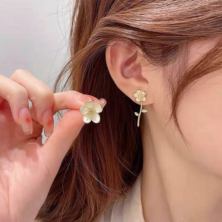 Retro Asymmetric Drip Glazed Flower Stud Earrings