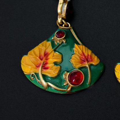 Retro Enamel Fan-shaped Earrings