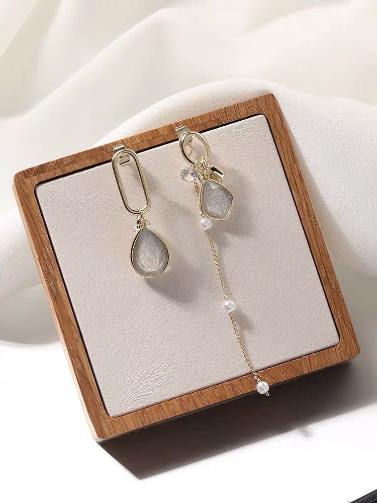 Vintage Opal Long Temperament Pearl Earrings