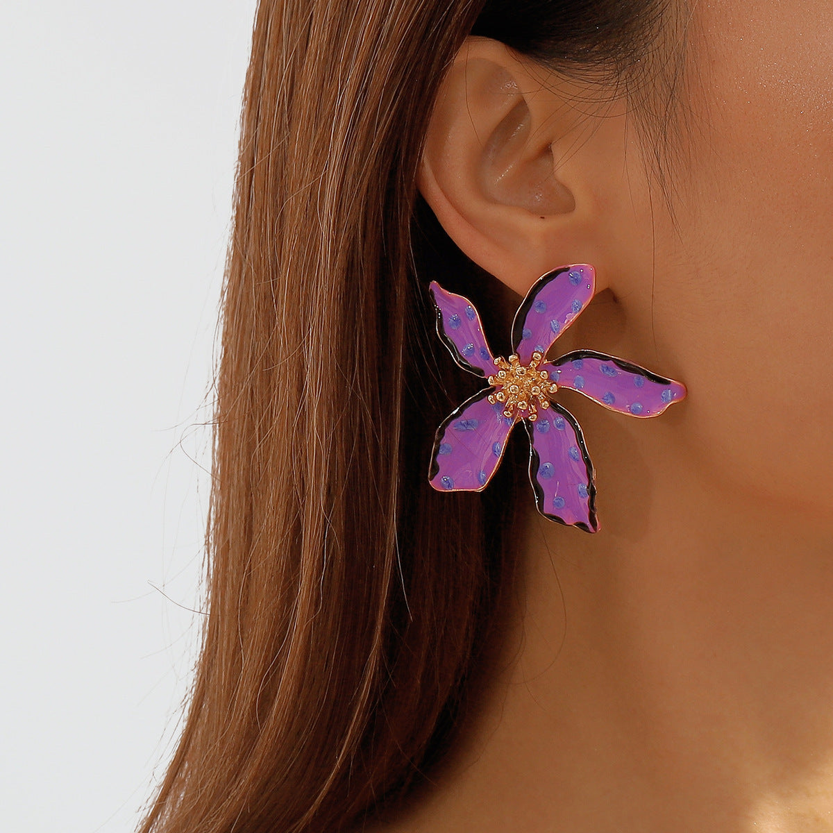 Fashion Alloy Oil Dropping Flower Dot Earrings