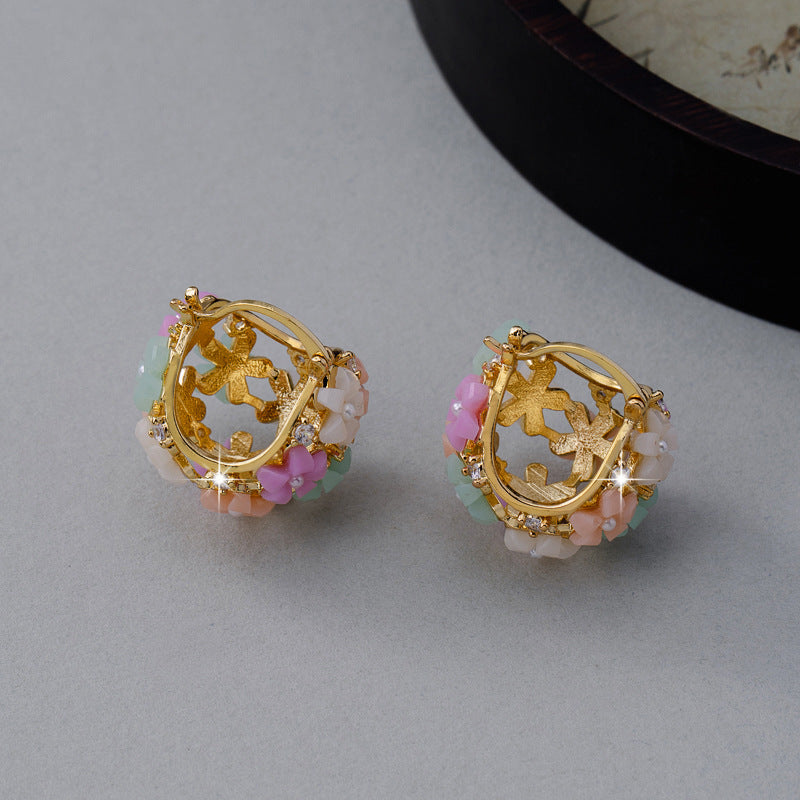Boucles d'oreilles fleuries vintage en perles
