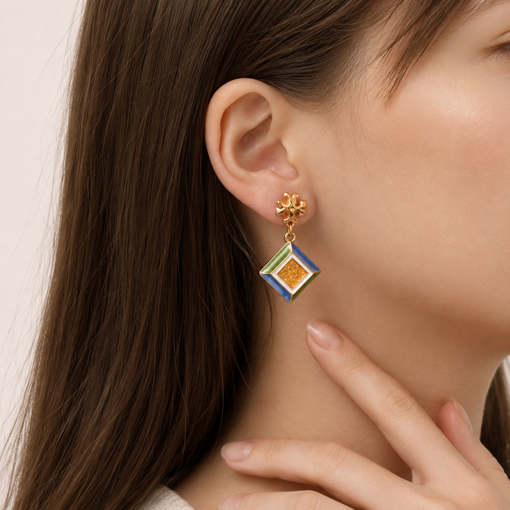 Boucles d'oreilles anciennes en argent avec aiguille en émail