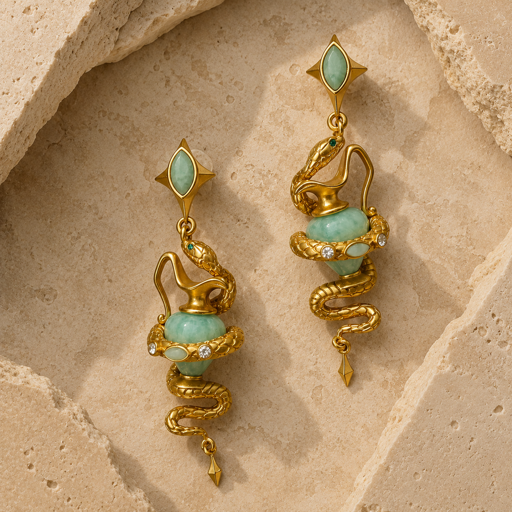 Boucle d'oreille Serpent de jade plaqué or