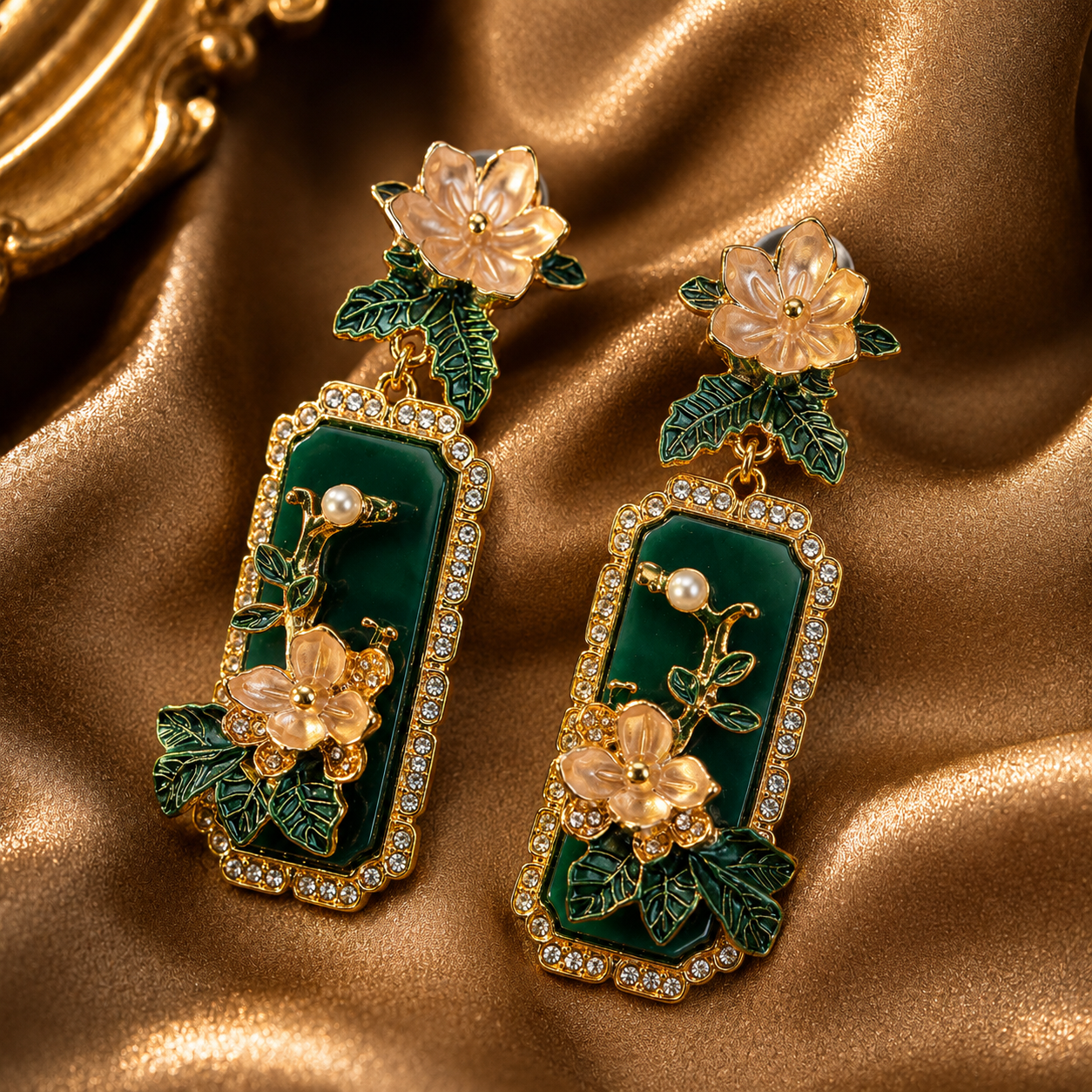 Longues boucles d'oreilles en émail or 18 carats