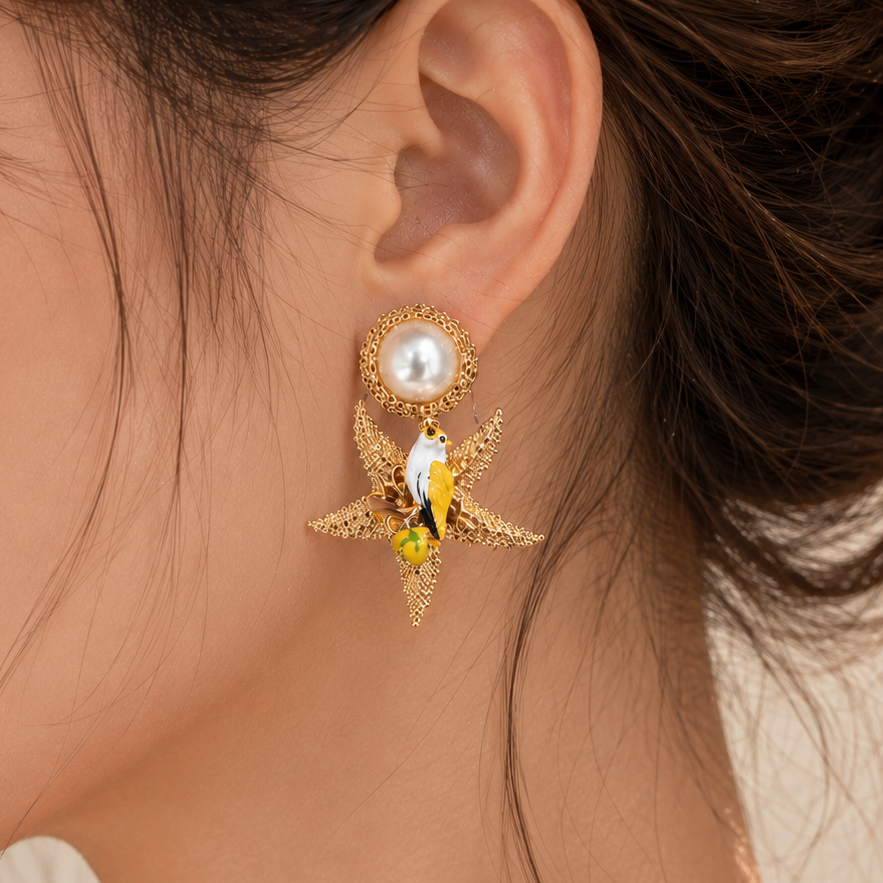 Boucles d'oreilles fantaisie en perles et étoiles de mer émaillées