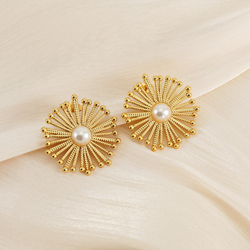 Boucles d'oreilles à tige en acier inoxydable plaqué or avec perles et fleurs