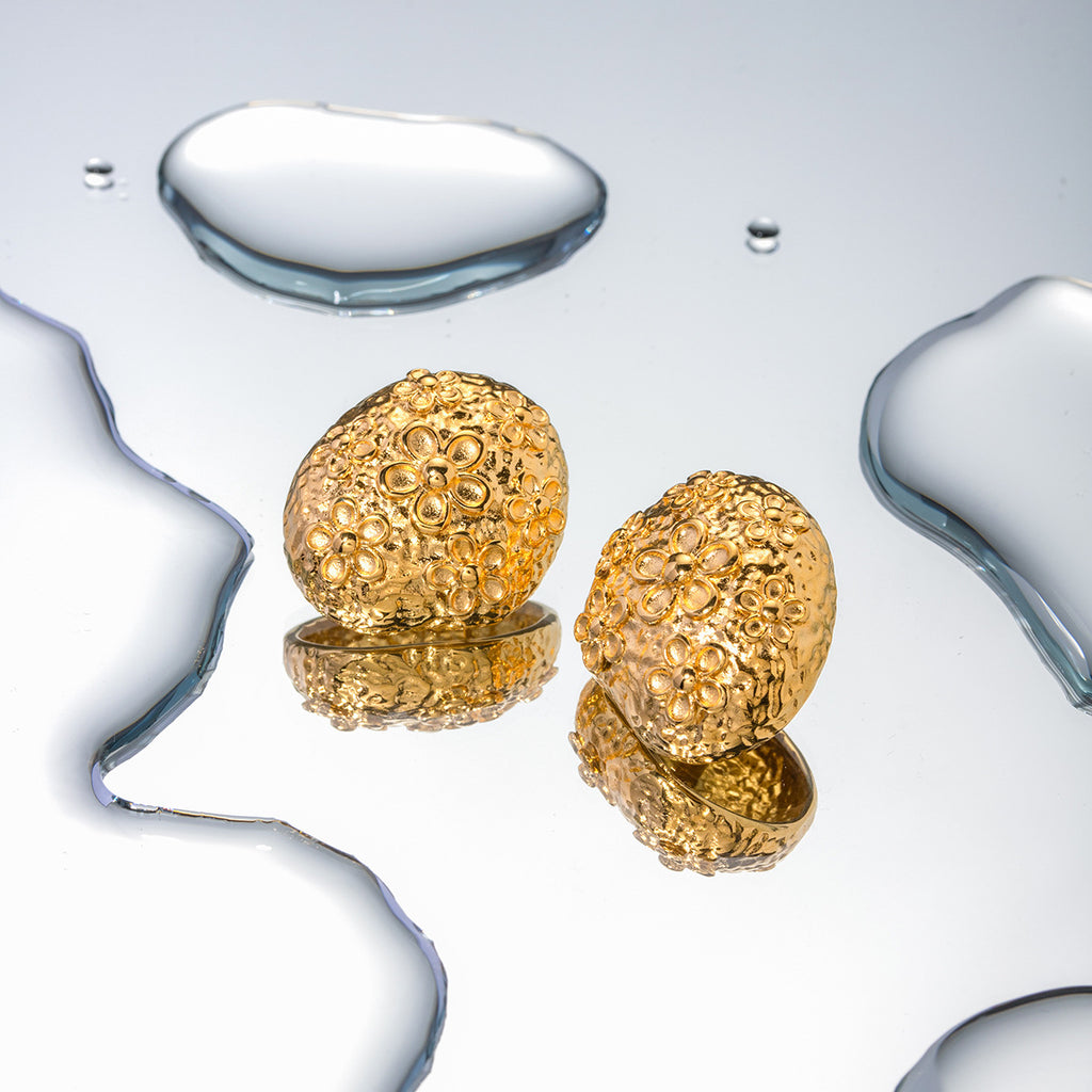 18k Gold Stainless Steel Hammer Patterned Flower Earrings