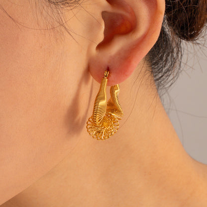 New Simple Elegant 18K Gold Stainless Steel Pleated Earrings