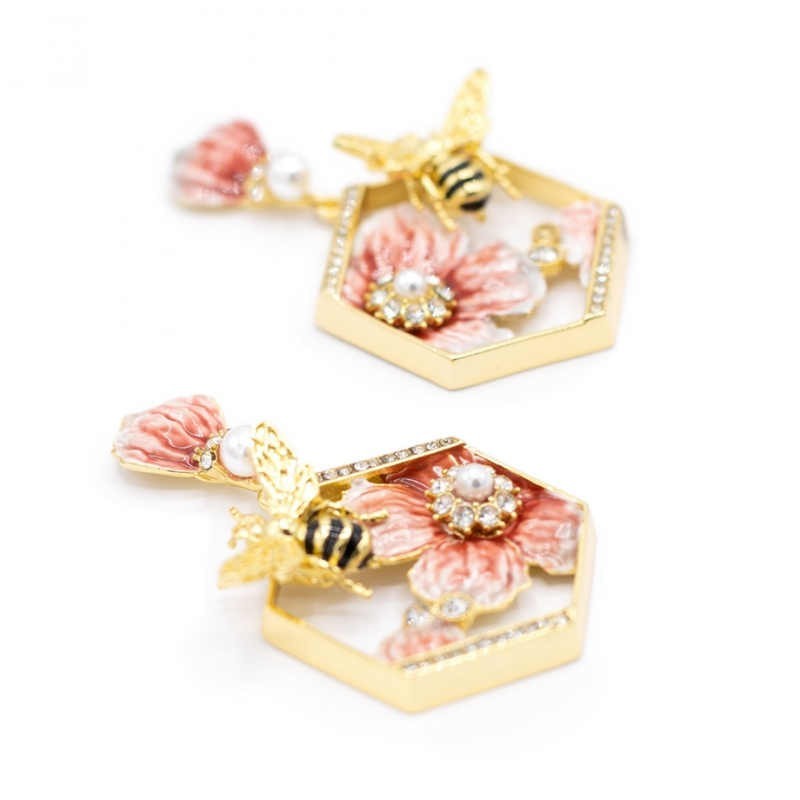 18k Gold plated Enamel Painted Flower Petals Small Bee Inlaid Jewel