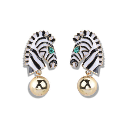 Women's Fashionable Temperament Stud Earrings With Spot Oil