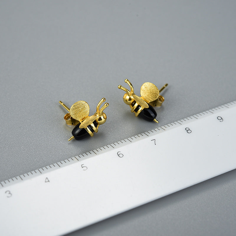 Boucles d'oreilles clous en forme d'abeille en vermeil 18 carats